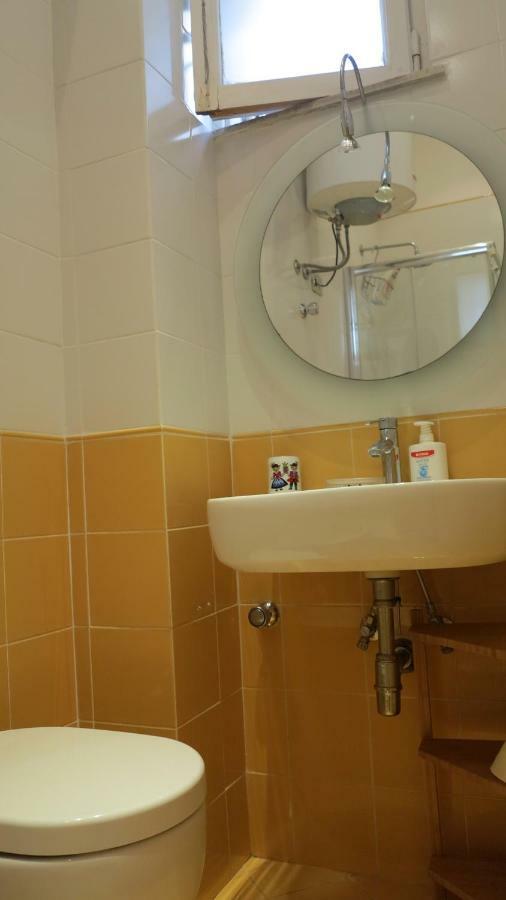 Spacious Panoramic Apartment - Half Way Center-Vomero District نابولي المظهر الخارجي الصورة