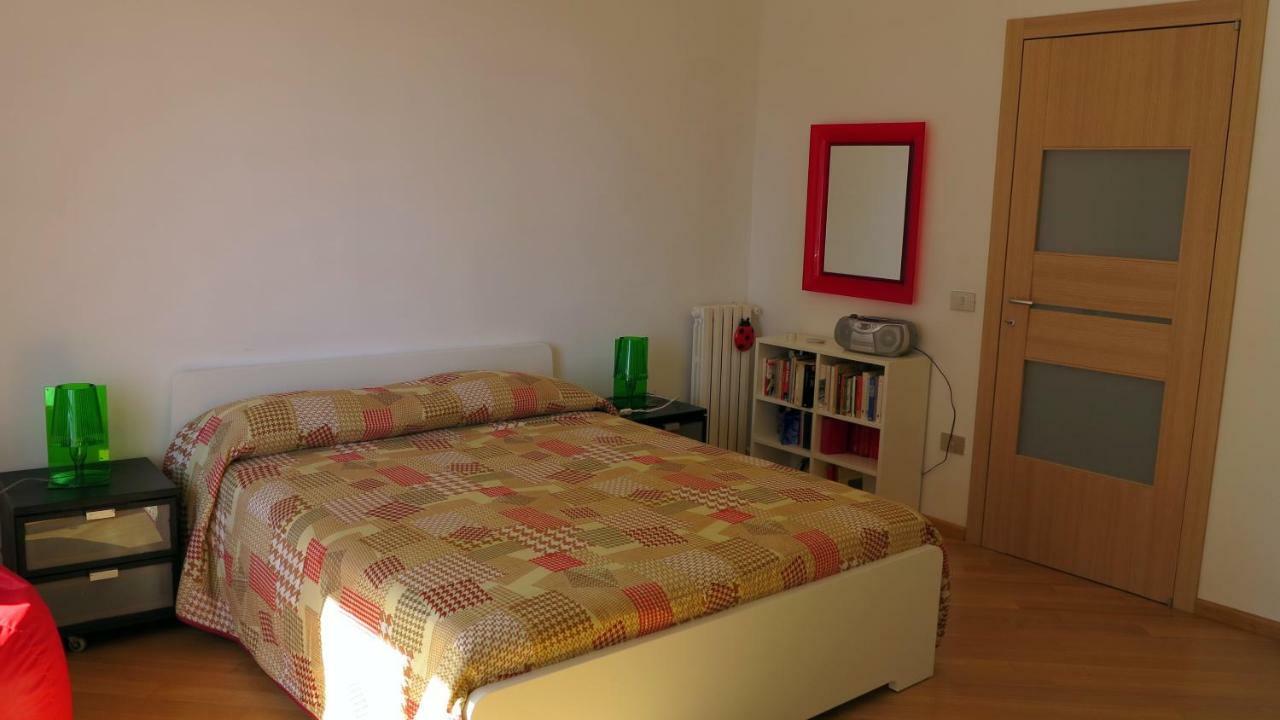 Spacious Panoramic Apartment - Half Way Center-Vomero District نابولي المظهر الخارجي الصورة